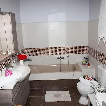 Irini's Traditional Kefalonian House Lixouri