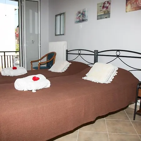 Irini's Traditional Kefalonian House Prázdninový dům *