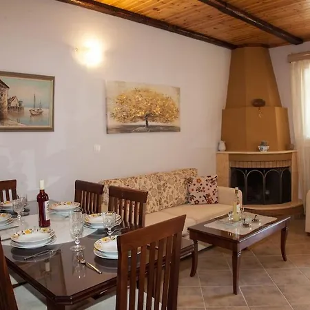 Irini's Traditional Kefalonian House Lixouri