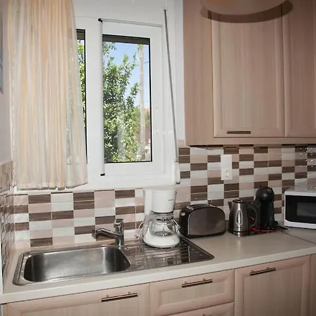 Irini's Traditional Kefalonian House Feriehus *
